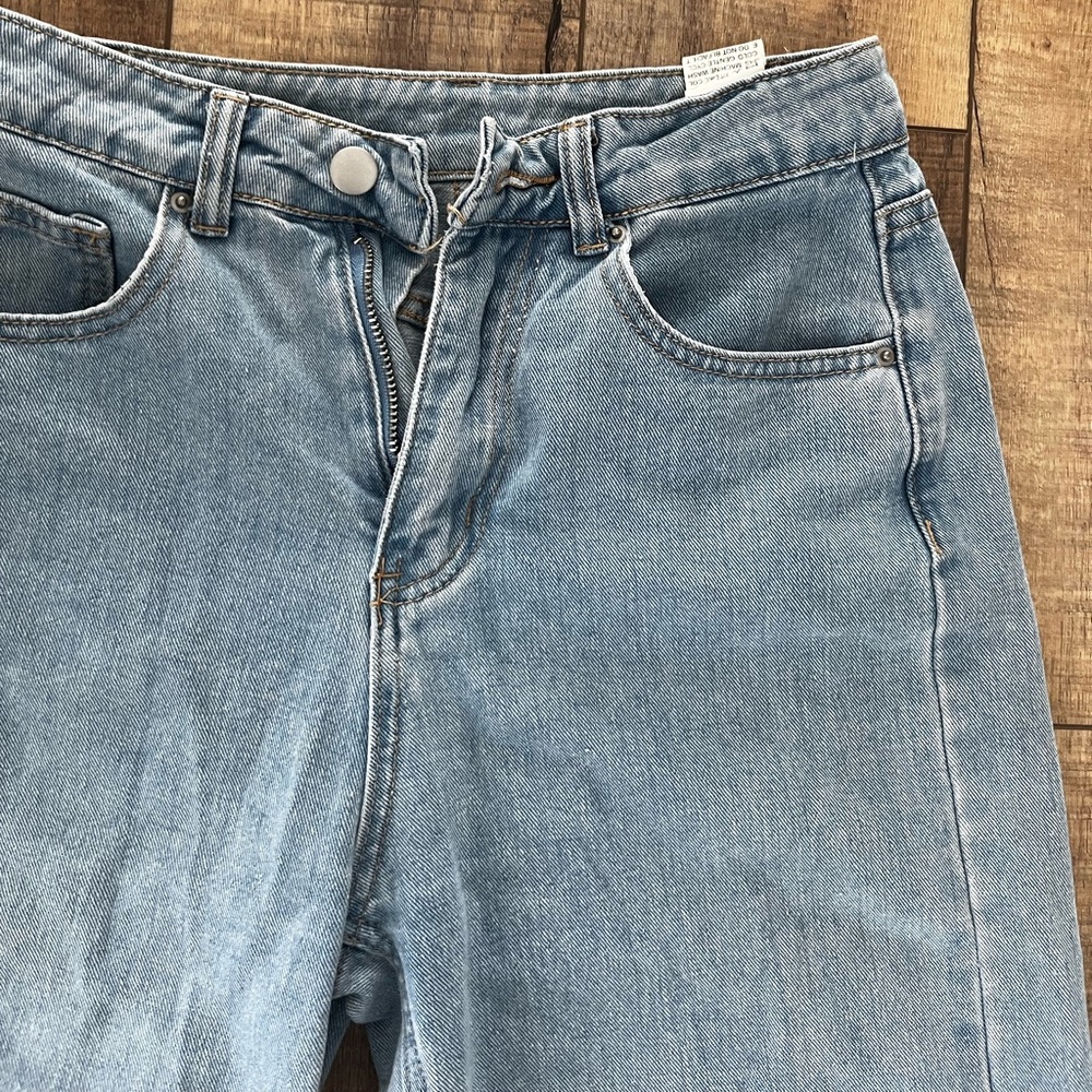 Jeans - Picture 7 of 8